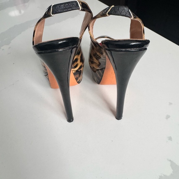 Leopard Print Peep Toe Slingback Heels - Picture 4 of 5